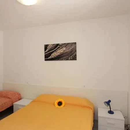 Apartment Beautiful With Terrace