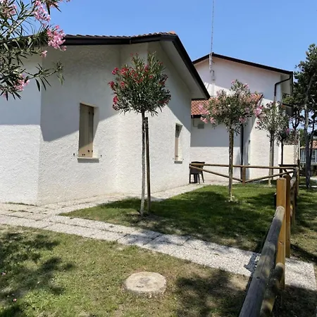 Beautiful With Terrace شقة *