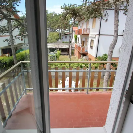 Beautiful With Terrace Μπιμπιόνε