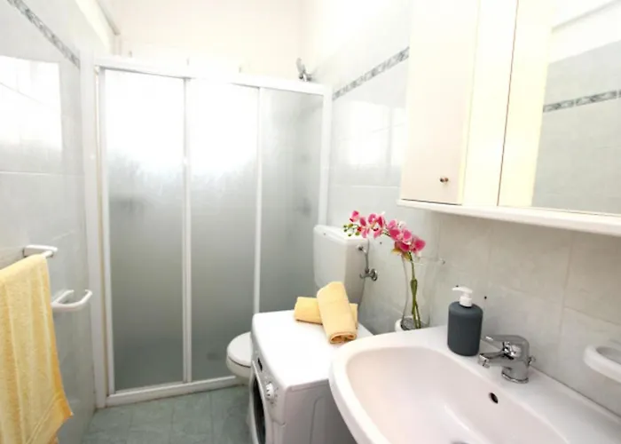 Beautiful With Terrace *