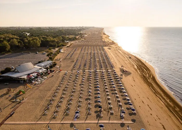 Beautiful With Terrace * بيبيوني